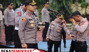 20230213_175634_0000 Kapolres Sumenep Melakukan Kedisiplinan Ketampanan Pada Anggotanya