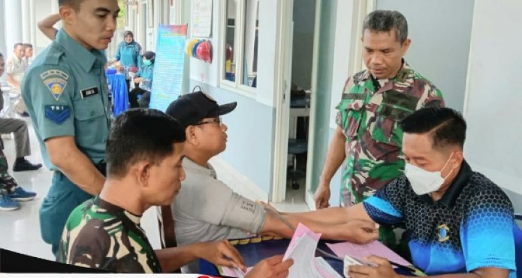 Deteksi Kesehatan Personel Lanal Batuporon Lakukan Urikes