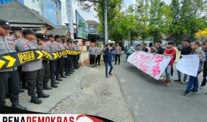 Polres Sumenep Memberikan Pengawalan Aksi Unjuk Rasa