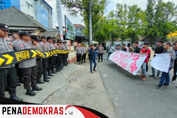 Polres Sumenep Memberikan Pengawalan Aksi Unjuk Rasa