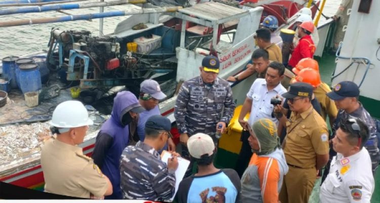 Danlanal Batuporon Bersama PJ Bupati Bangkalan Sigap Dan Bijak Dalam Menangani Keresahan Nelayan