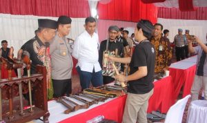 Polres Sumenep Menggelar Pameran Keris Dan Batu Akik Se-Indonesia