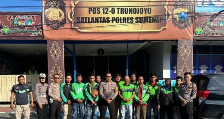 Satlantas Polres Sumenep Menghimbau Hindari HP dan Merokok Saat Berkendara