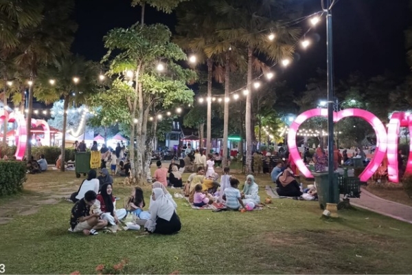 Selamat Hari Raya Idul Fitri_20240727_213809_0000 Keberhasilan Bupati Fauzi: Taman Tajamara Sumenep Menghidupkan Perekonomian Masyarakat