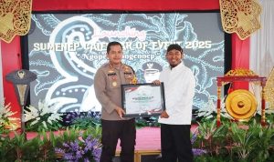 Bupati Fauzi Berikan Penghargaan Kepada Kapolres Sumenep