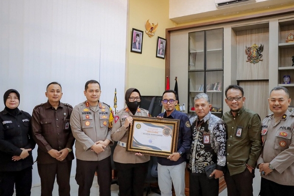 Satlantas Polres Sumenep Raih Penghargaan Dari Komisi Informasi Sumenep