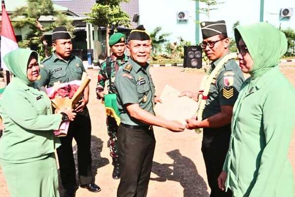 Mayor Cba Ari Pamungkas Lepas Prajurit Purna Tugas Serma Eko Warsanto
