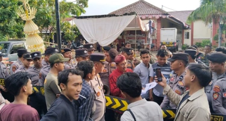Kepala DiskopUKMPerindag Sumenep Dituntut Transparansi Atau Mundur Dari Jabatannya