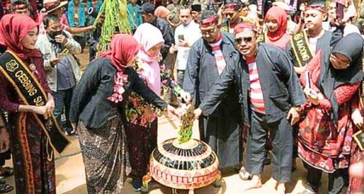 Festival Ketupat Sebagai Ruang Spiritual dan Identitas Budaya Madura