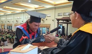 Selamat Hari Raya Idul Fitri_20251029_092629_0000 Gelar Sarjana Hukum, Awal Tanggung Jawab Menegakkan Keadilan