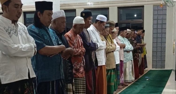Masjid Babussalam Gelar Shalat Gerhana Bulan